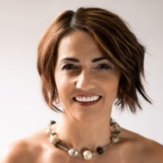 Jakab Gyöngyi, nőismereti tréner, life coach